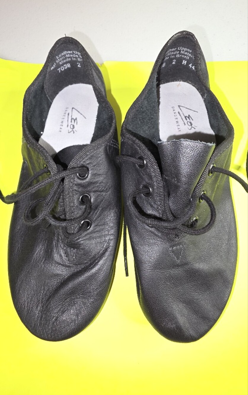 Leo's Black Leather Split Sole Lace-Up Jazz Dance Shoes Big Girls Size 2